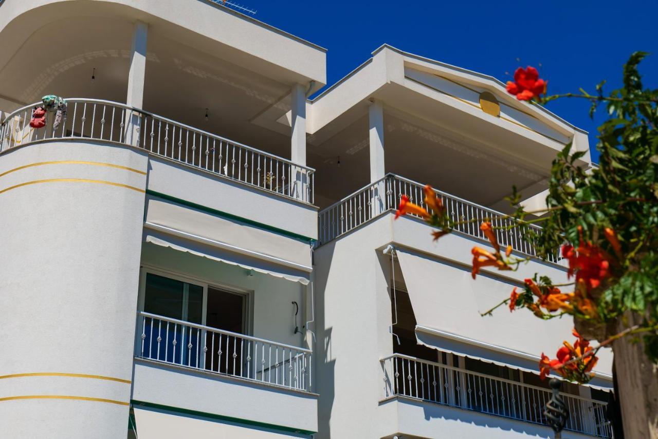 Vila Marjana Sarandë Esterno foto